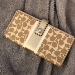 Coach wallet